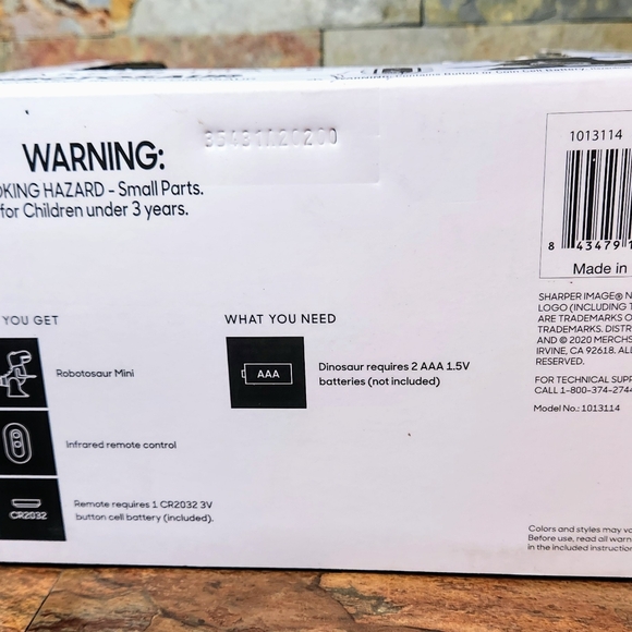 sharper image • Robotosaurus • Interactive Dinosaur •Remote Control Robotic Dino - Picture 5 of 6